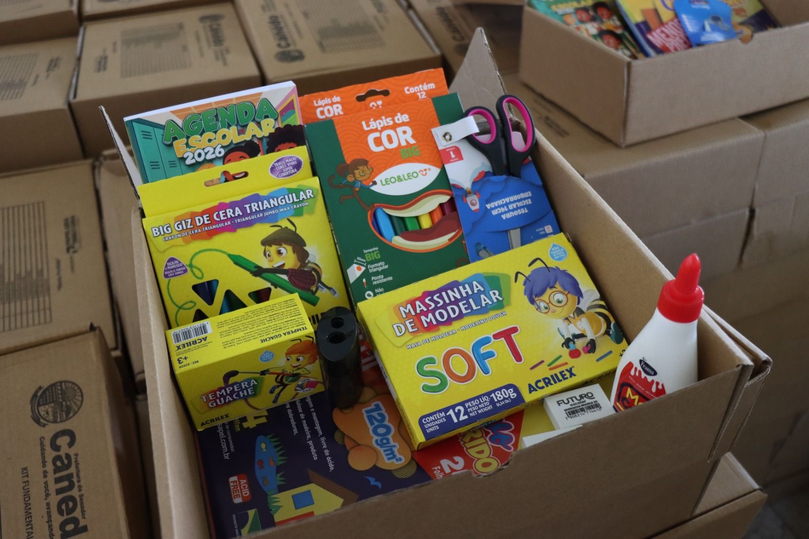 Kits escolares 2026 chegam em Senador Canedo<br>