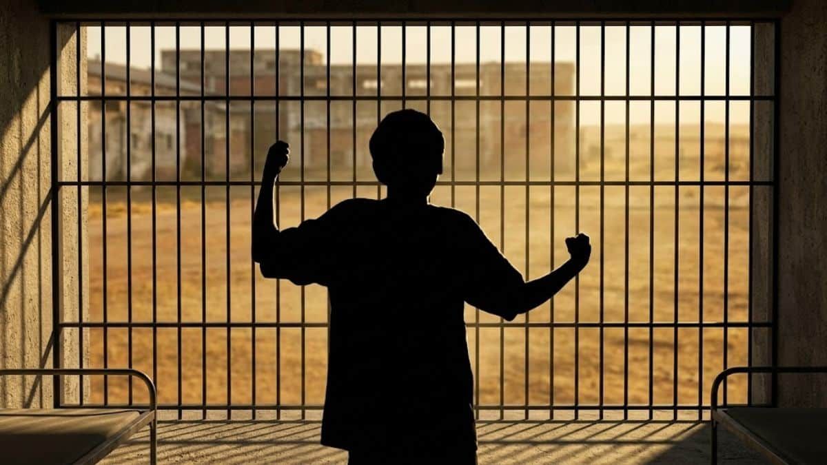 Câmara dá sinal verde para PEC que reduz maioridade penal de 18 para 16 anos