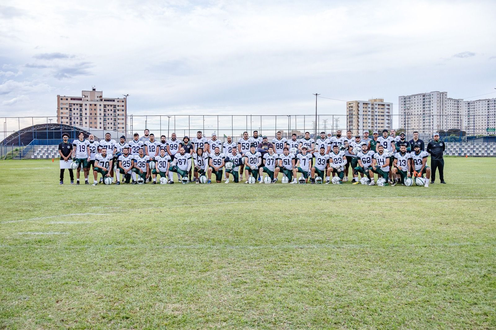 Superliga de Futebol Americano realiza partida em Senador Canedo neste sábado