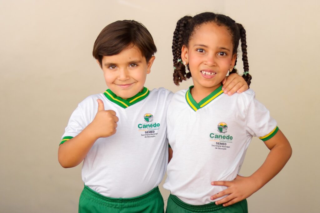Mais de 7 mil estudantes já solicitaram uniformes escolares para 2027 em Senador Canedo